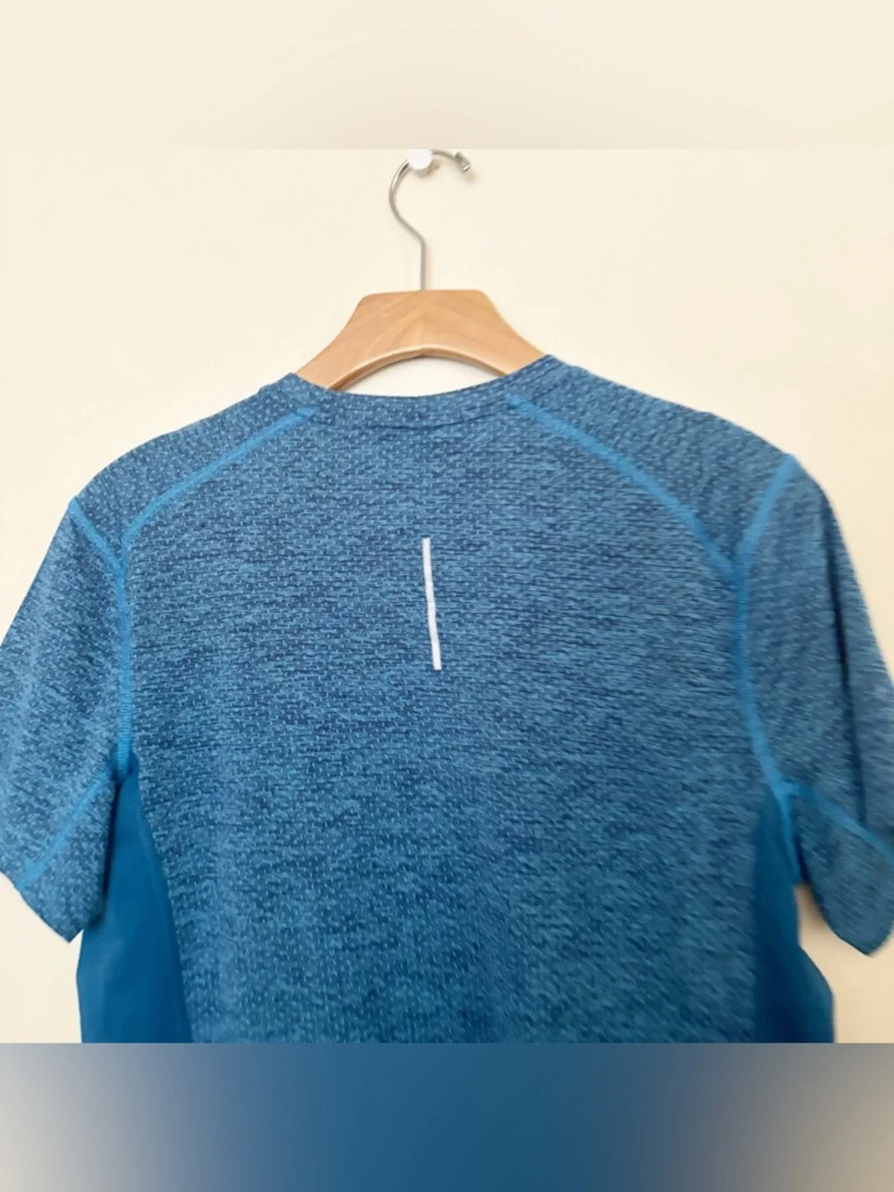 Nike Breathe Miler Running T-shirt Mens Size Medium Short Sleeve Tee Performance